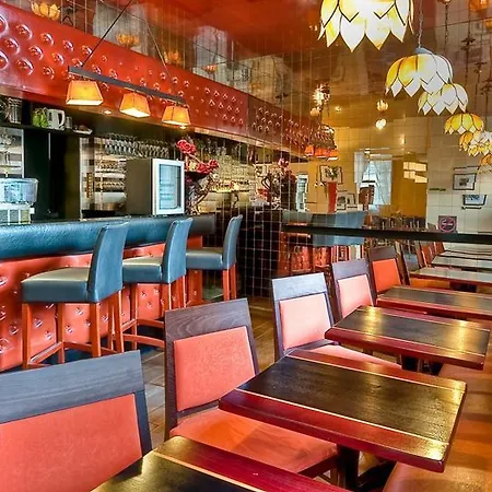 호텔 애스콧 오페라