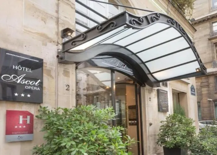 Ascot Opera Hotel 3*