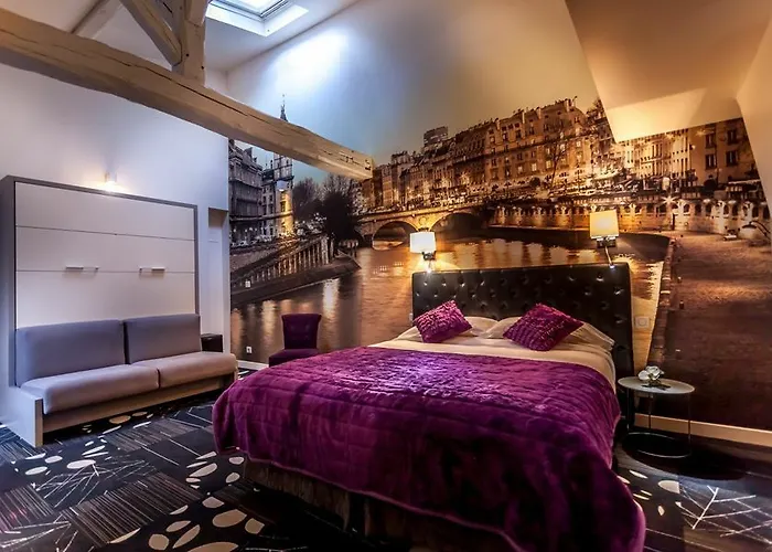 Ascot Opera Hotel 3*